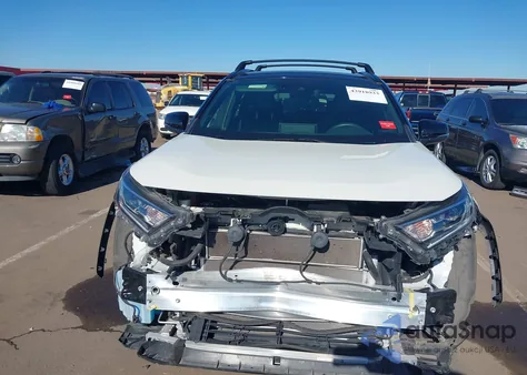 2020 Toyota Rav4 Hybrid Xse z USA, uszkodzony, nr VIN JTMEWRFV5LD541053